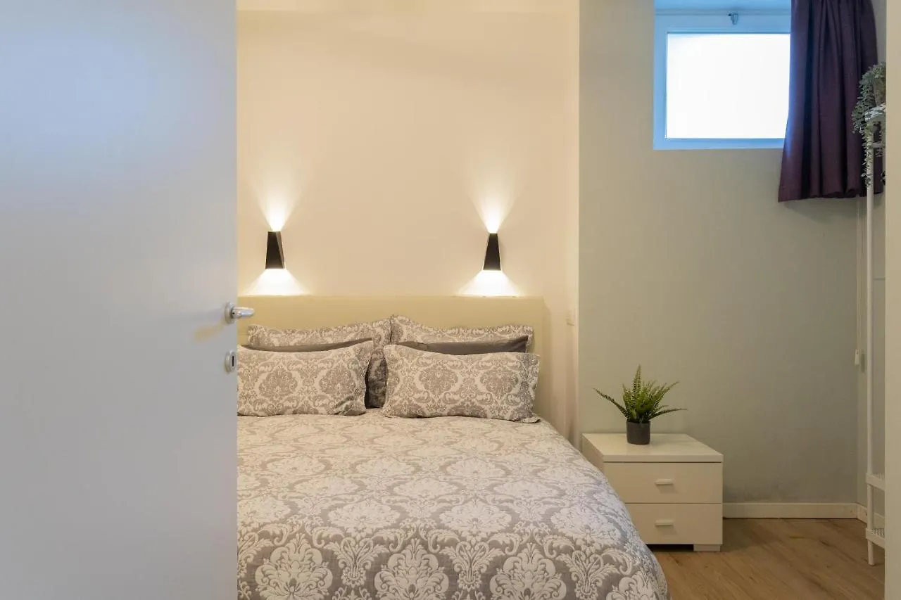 Luna & Stella Apartments By Rent All Como Argegno Italien