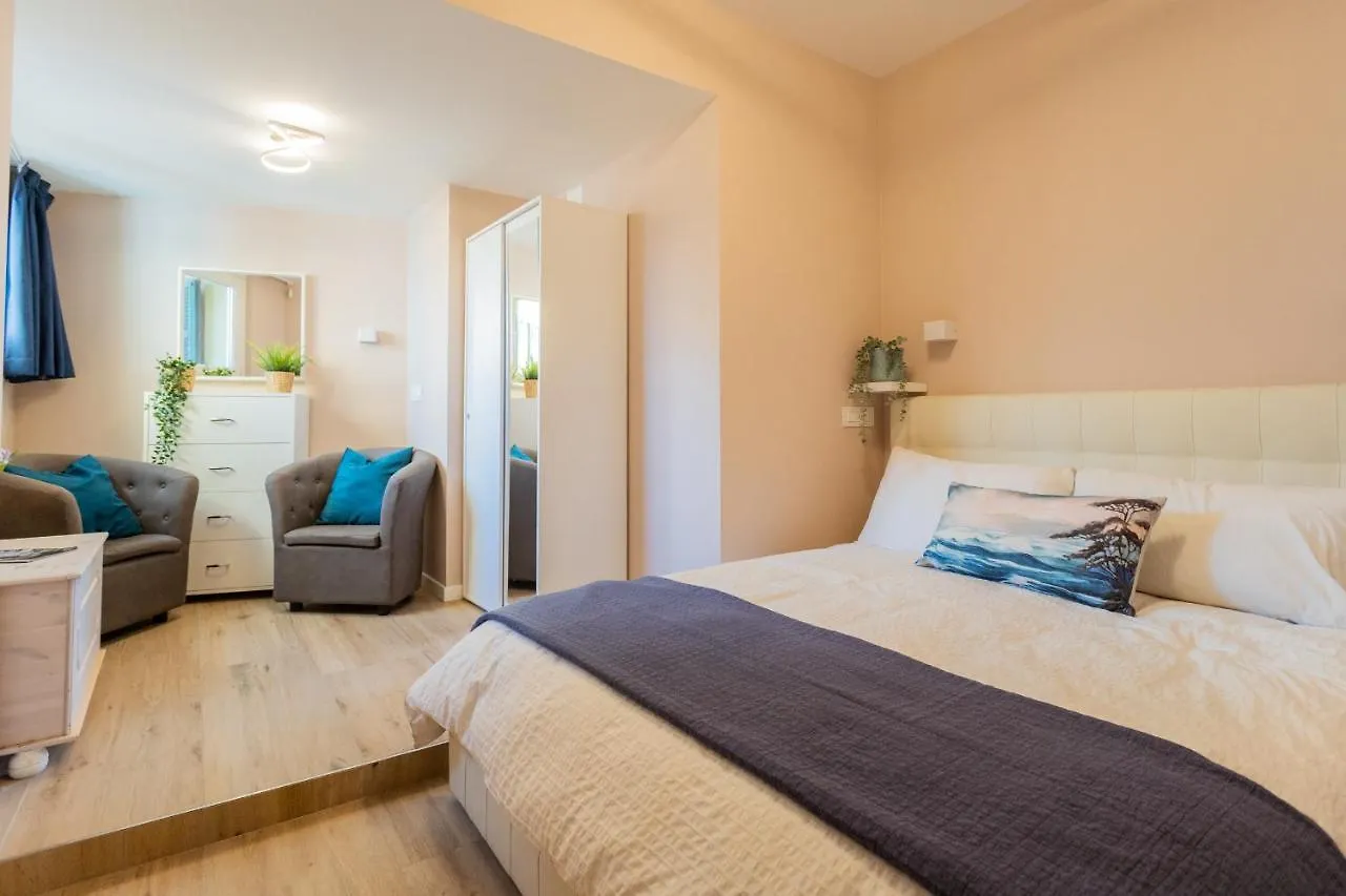 Luna & Stella Apartments By Rent All Como Argegno Italien