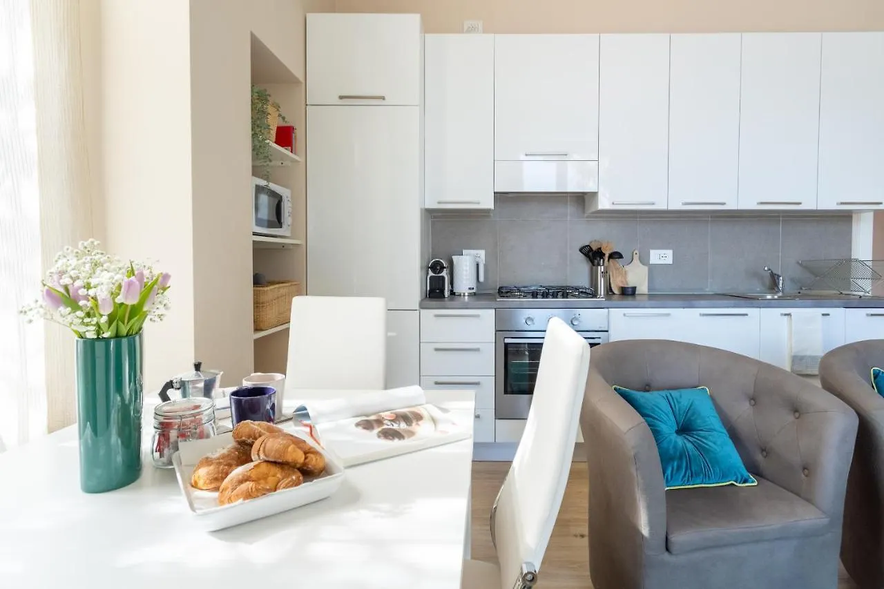 Luna & Stella Apartments By Rent All Como Argegno Italien
